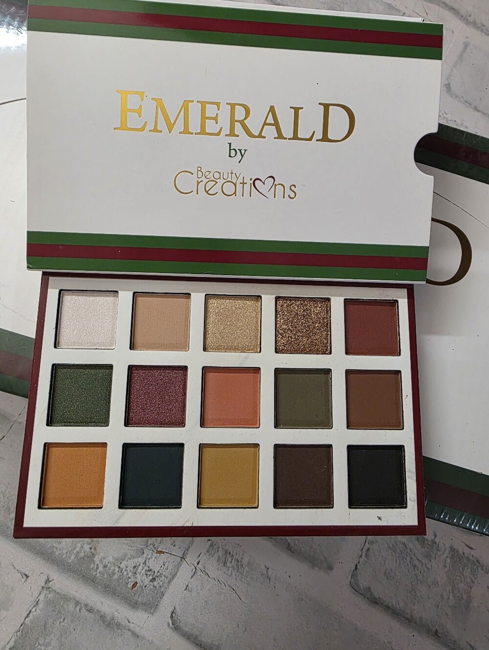 Emerald Eyeshadow Palette by Beauty Creations - 12pc Display